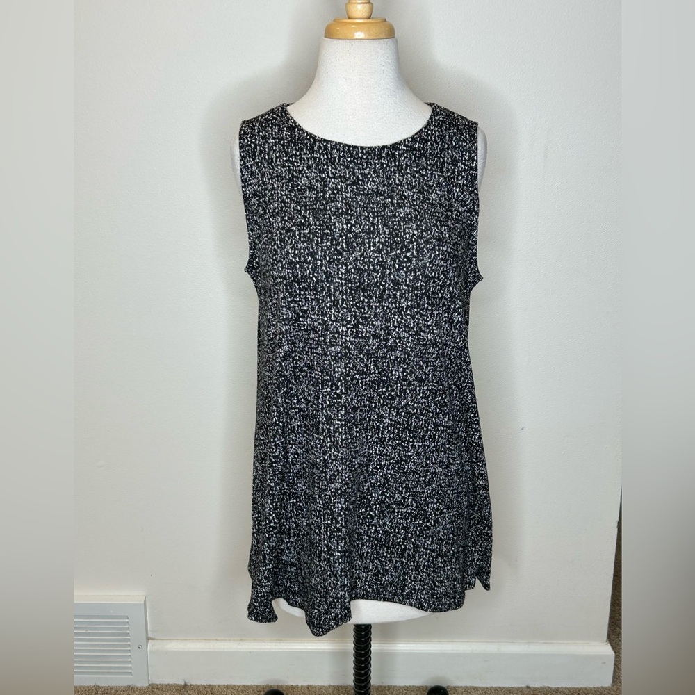 J. Jill Wearever Collection Black and White Textured Tunic Tank Size M